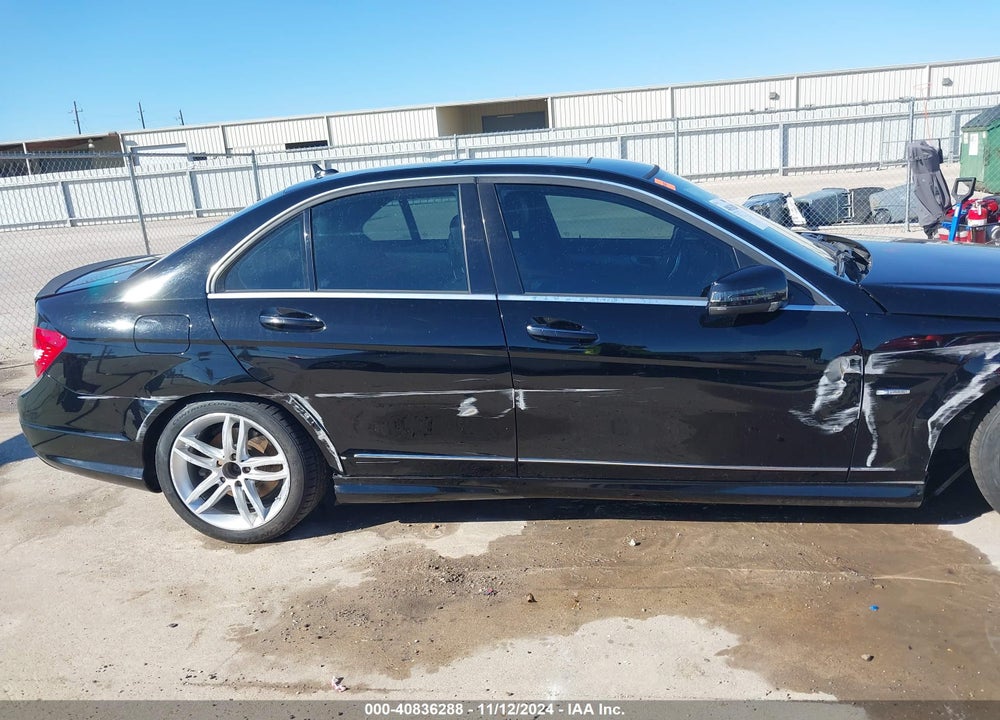 2012 MERCEDES-BENZ C 250 LUXURY/SPORT VIN: WDDGF4HB1CR231635