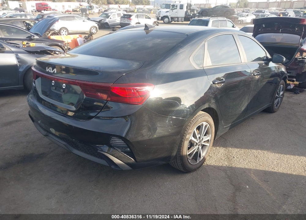 2023 KIA FORTE LXS VIN: 3KPF24AD8PE638561