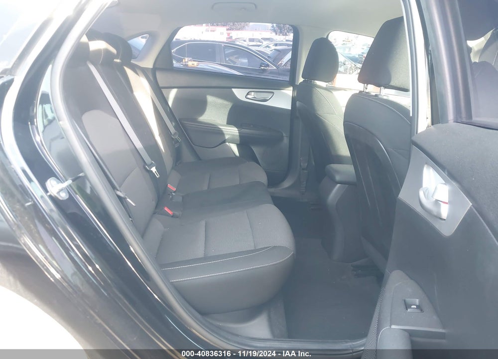 2023 KIA FORTE LXS VIN: 3KPF24AD8PE638561