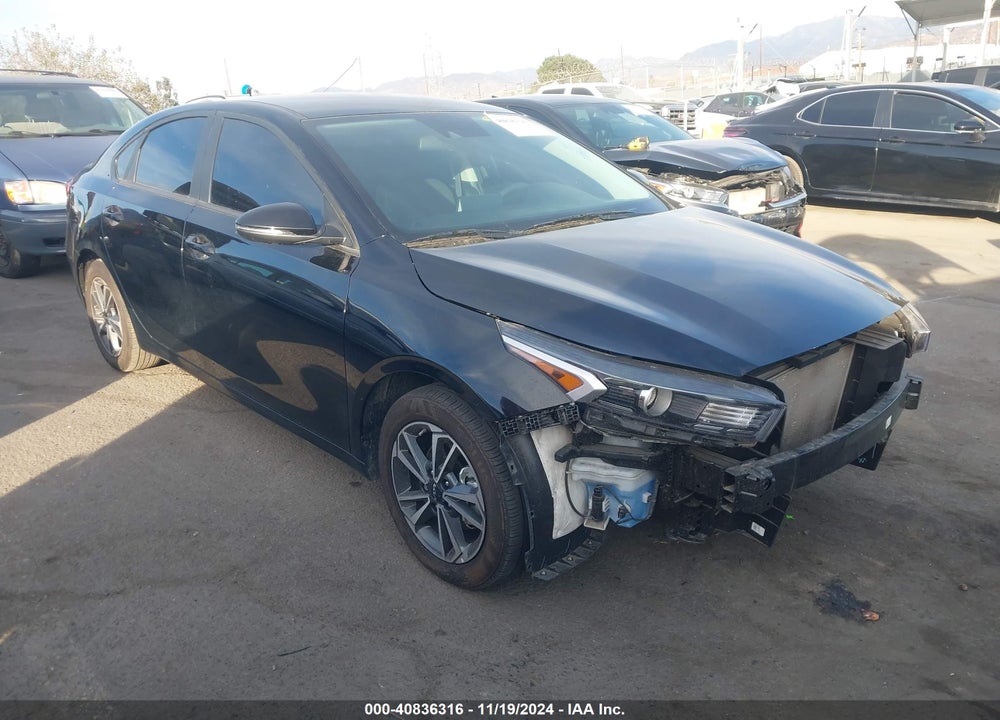 2023 KIA FORTE LXS VIN: 3KPF24AD8PE638561