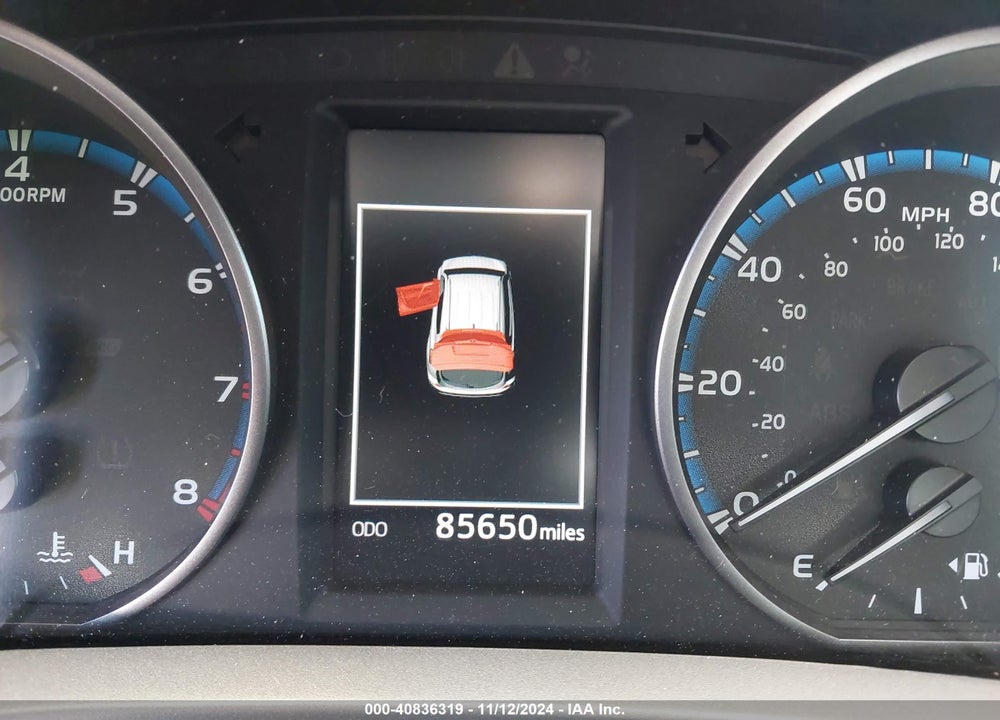 2018 TOYOTA RAV4 ADVENTURE/XLE VIN: 2T3WFREV3JW420382