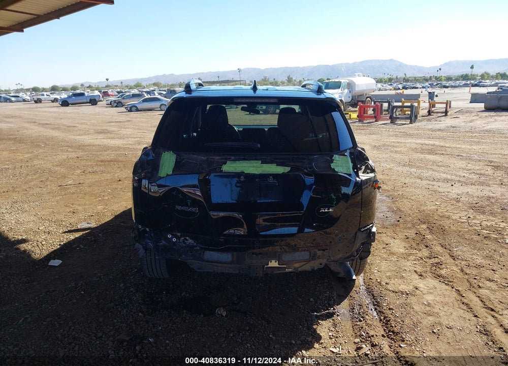 2018 TOYOTA RAV4 ADVENTURE/XLE VIN: 2T3WFREV3JW420382