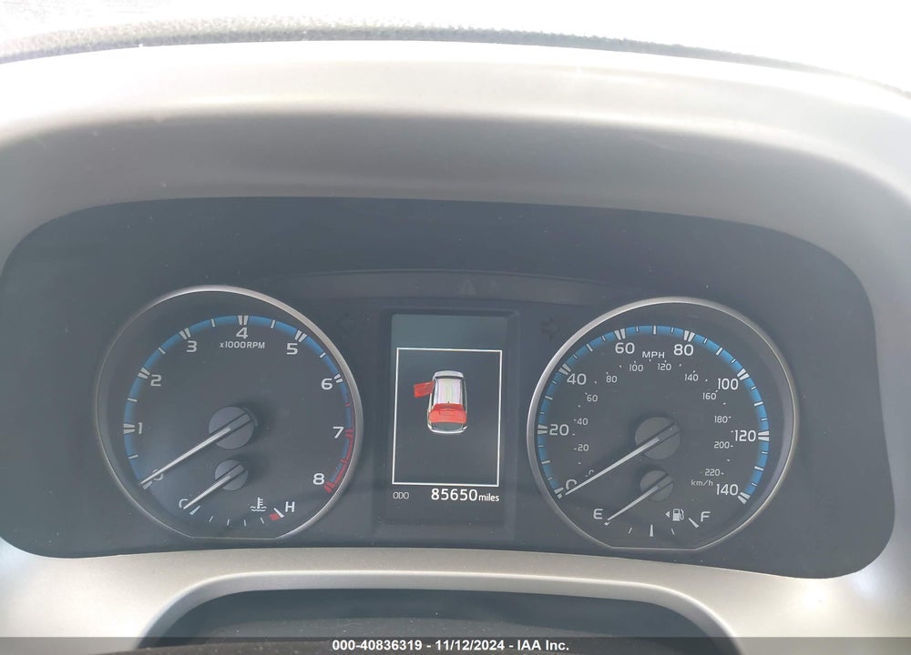 2018 TOYOTA RAV4 ADVENTURE/XLE VIN: 2T3WFREV3JW420382