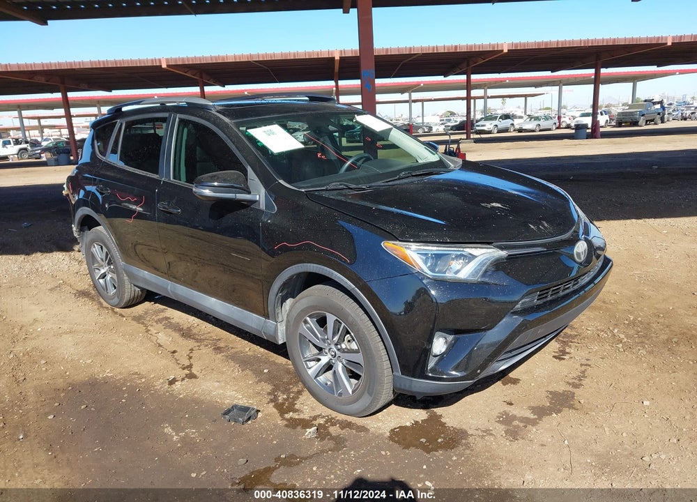 2018 TOYOTA RAV4 ADVENTURE/XLE VIN: 2T3WFREV3JW420382