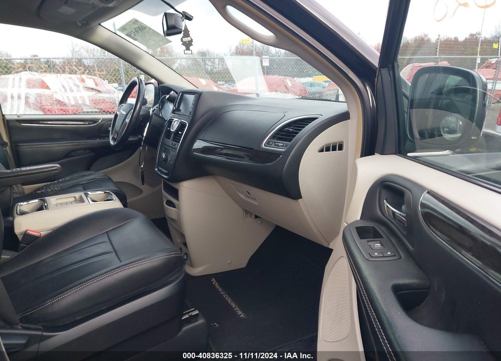 2016 CHRYSLER TOWN & COUNTRY TOURING VIN: 2C4RC1BG6GR185492