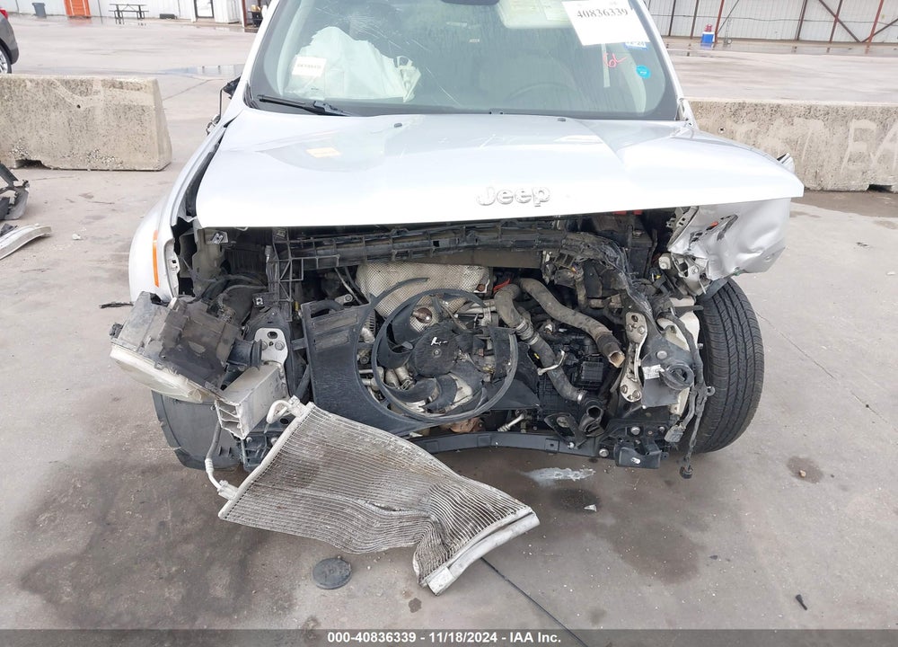 2019 JEEP RENEGADE LATITUDE FWD VIN: ZACNJABB9KPJ74912