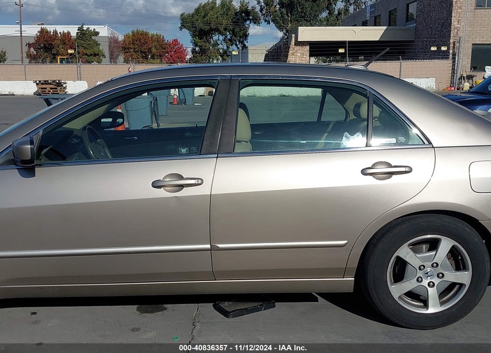 2005 HONDA ACCORD HYBRID IMA VIN: JHMCN36425C014092