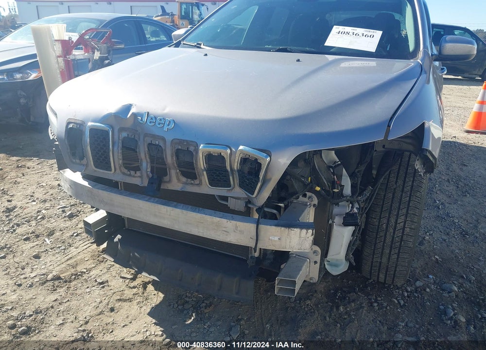 2019 JEEP CHEROKEE LATITUDE FWD VIN: 1C4PJLCB0KD130074