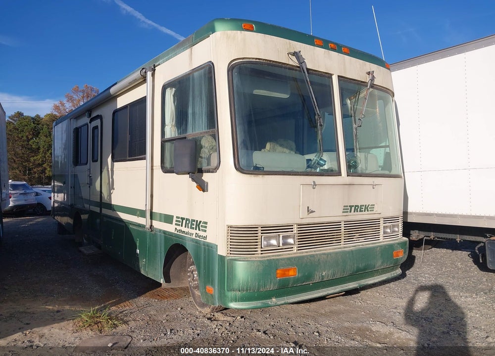 1996 CHEVROLET P30 VIN: 1GBLP37F7S3320460