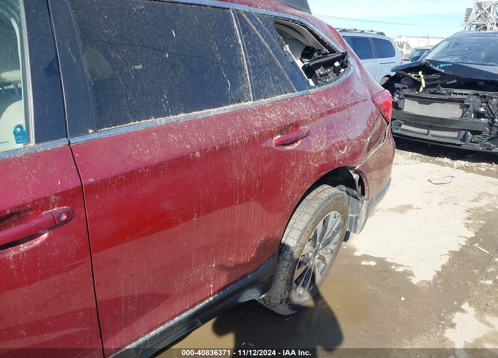 2017 SUBARU OUTBACK 2.5I LIMITED VIN: 4S4BSANC4H3341077