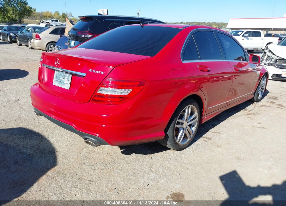 2013 MERCEDES-BENZ C 300 LUXURY 4MATIC/SPORT 4MATIC VIN: WDDGF8AB2DR284203