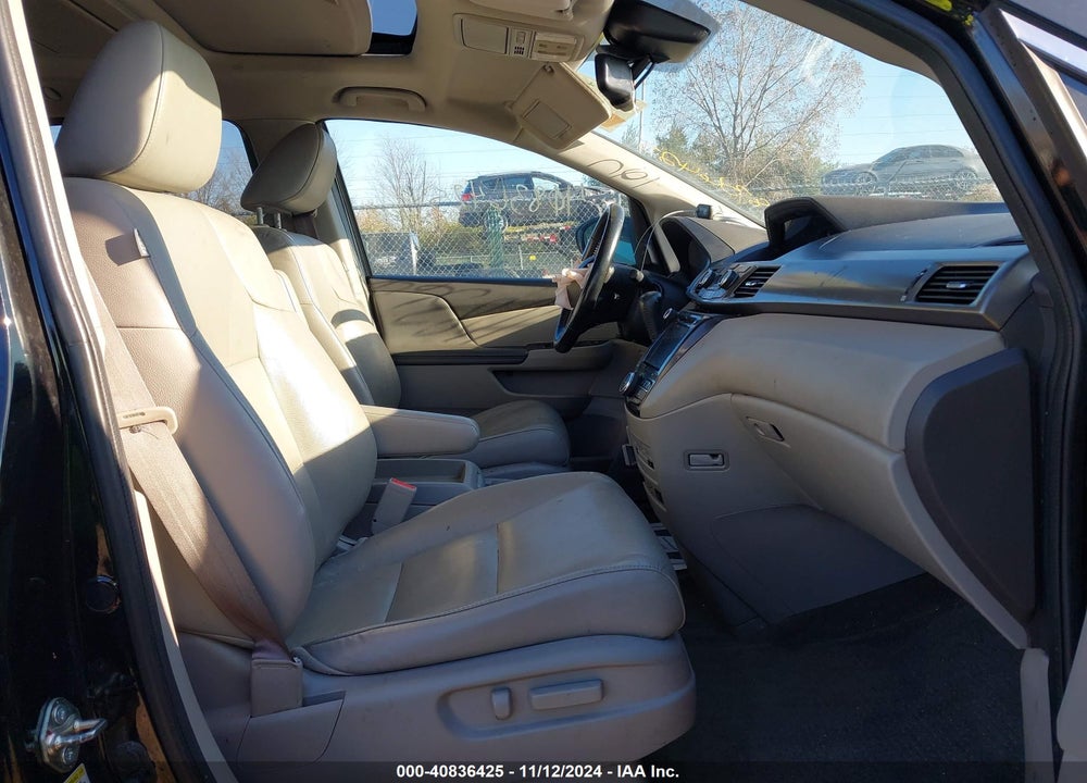 2015 HONDA ODYSSEY TOURING/TOURING ELITE VIN: 5FNRL5H94FB037951