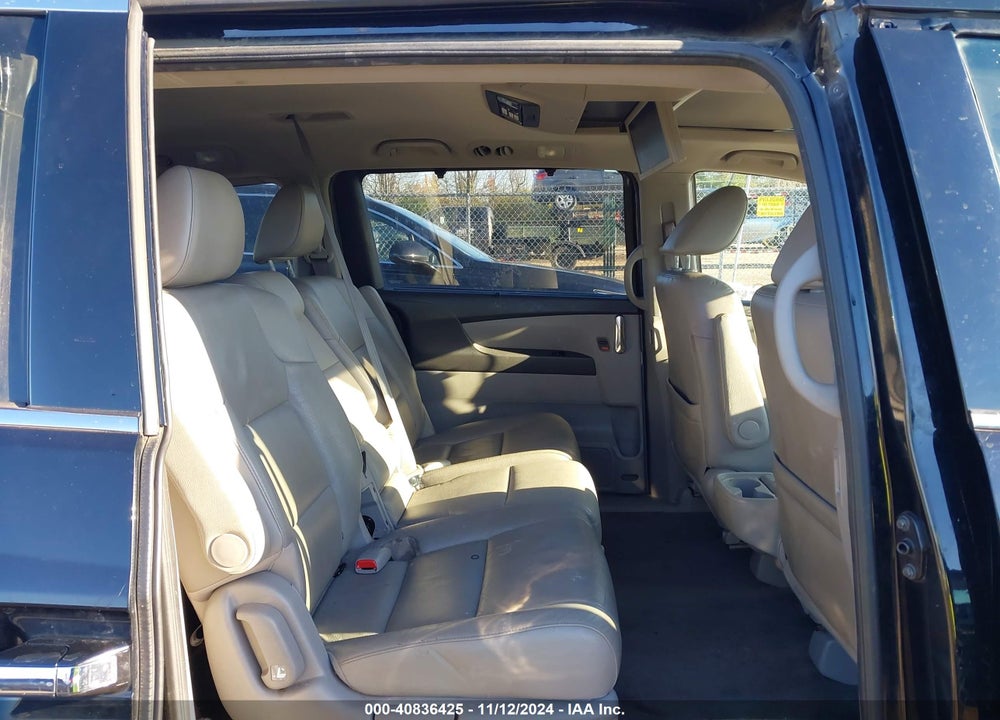 2015 HONDA ODYSSEY TOURING/TOURING ELITE VIN: 5FNRL5H94FB037951