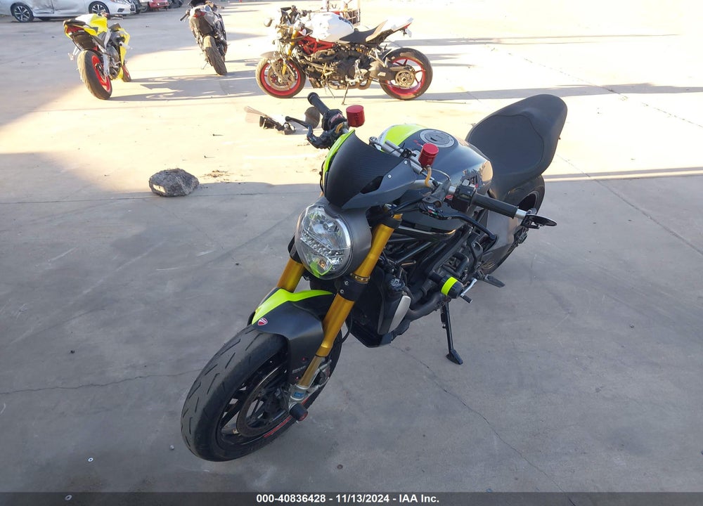 2017 DUCATI MONSTER 1200 VIN: ZDMMACFW9HB024118