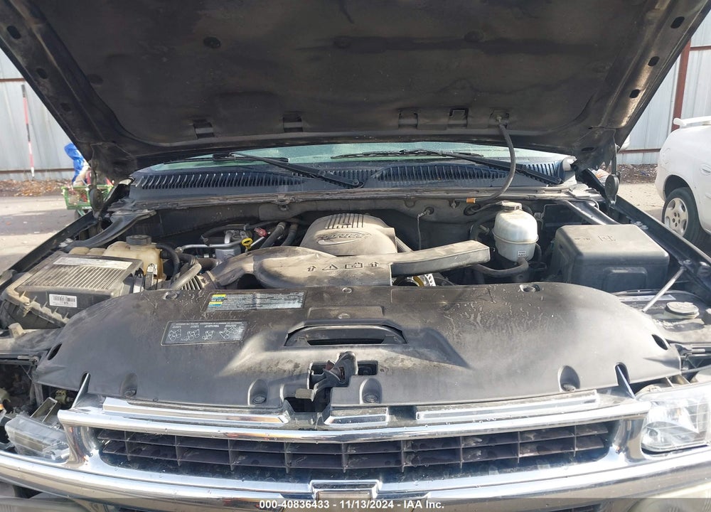 2006 CHEVROLET TAHOE LS VIN: 1GNEK13T36R114436