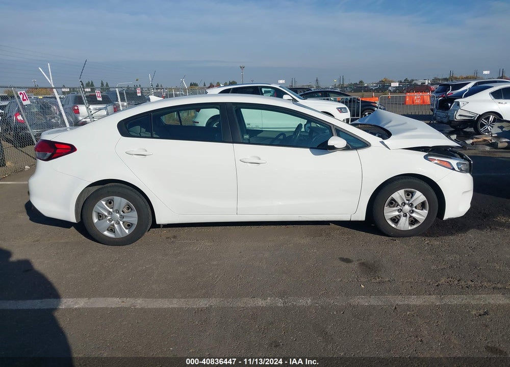 2018 KIA FORTE LX VIN: 3KPFK4A74JE281056