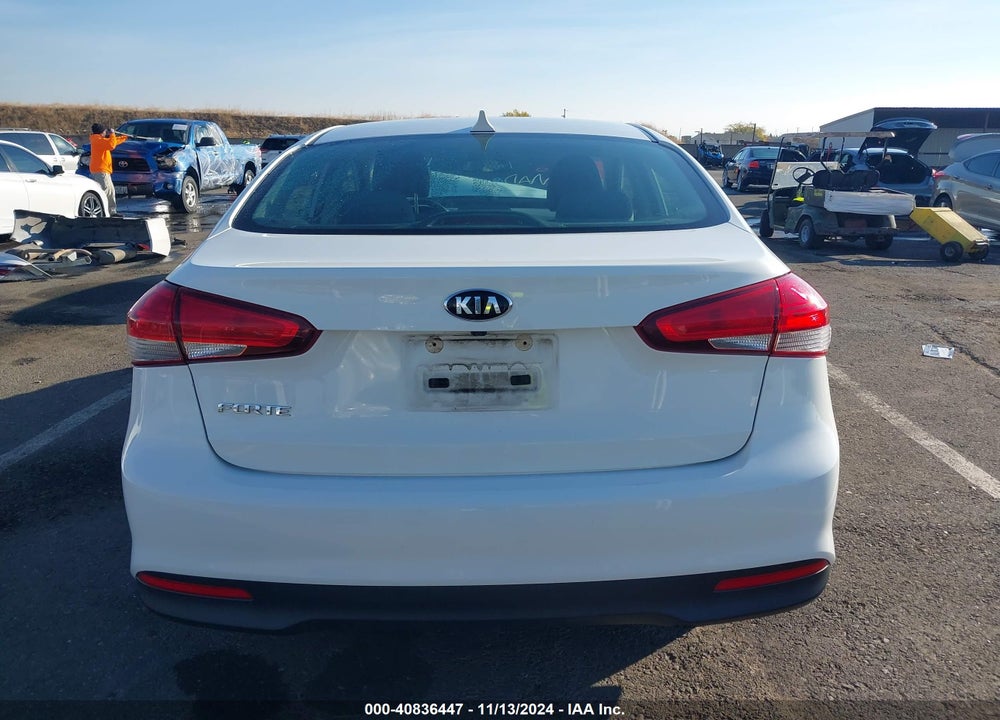 2018 KIA FORTE LX VIN: 3KPFK4A74JE281056