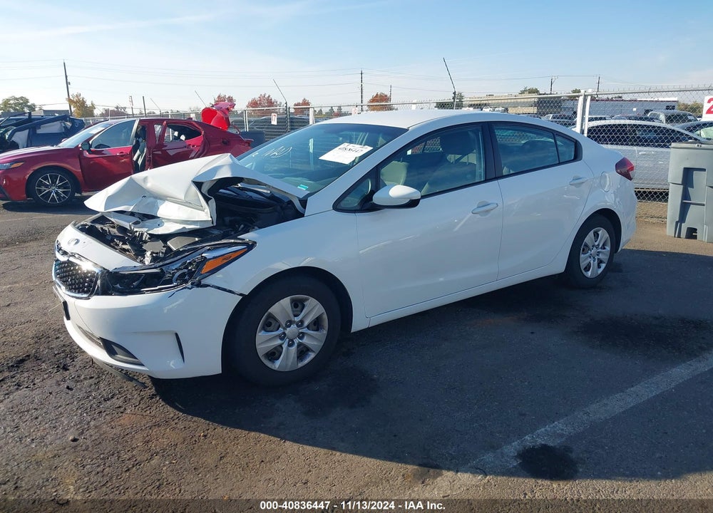 2018 KIA FORTE LX VIN: 3KPFK4A74JE281056