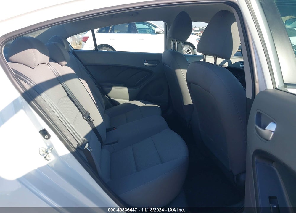 2018 KIA FORTE LX VIN: 3KPFK4A74JE281056