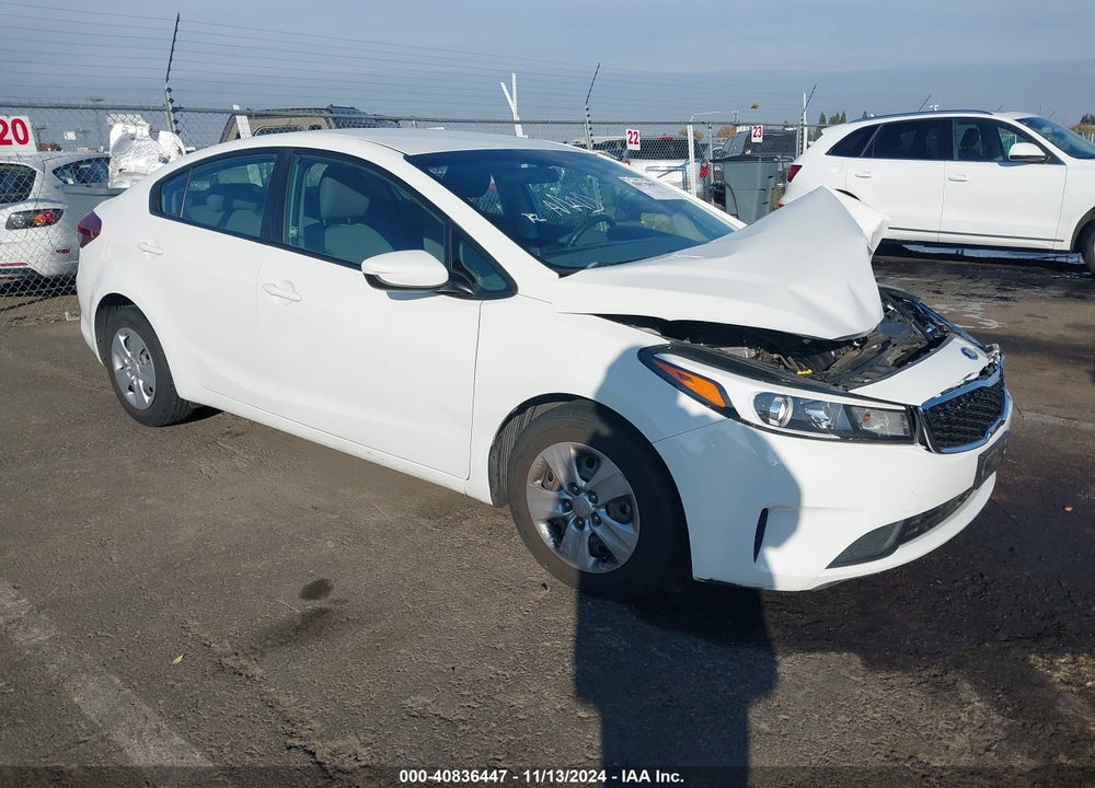 2018 KIA FORTE LX VIN: 3KPFK4A74JE281056