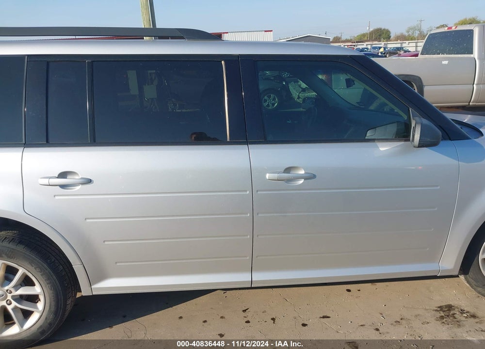 2016 FORD FLEX SE VIN: 2FMGK5B83GBA16190
