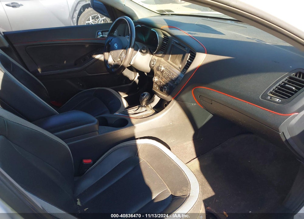 2011 KIA OPTIMA SX VIN: KNAGR4A66B5090286