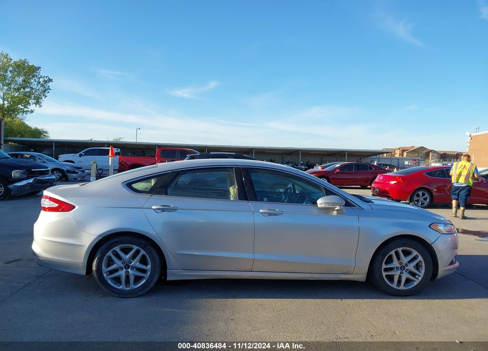2013 FORD FUSION SE VIN: 3FA6P0HR8DR238439