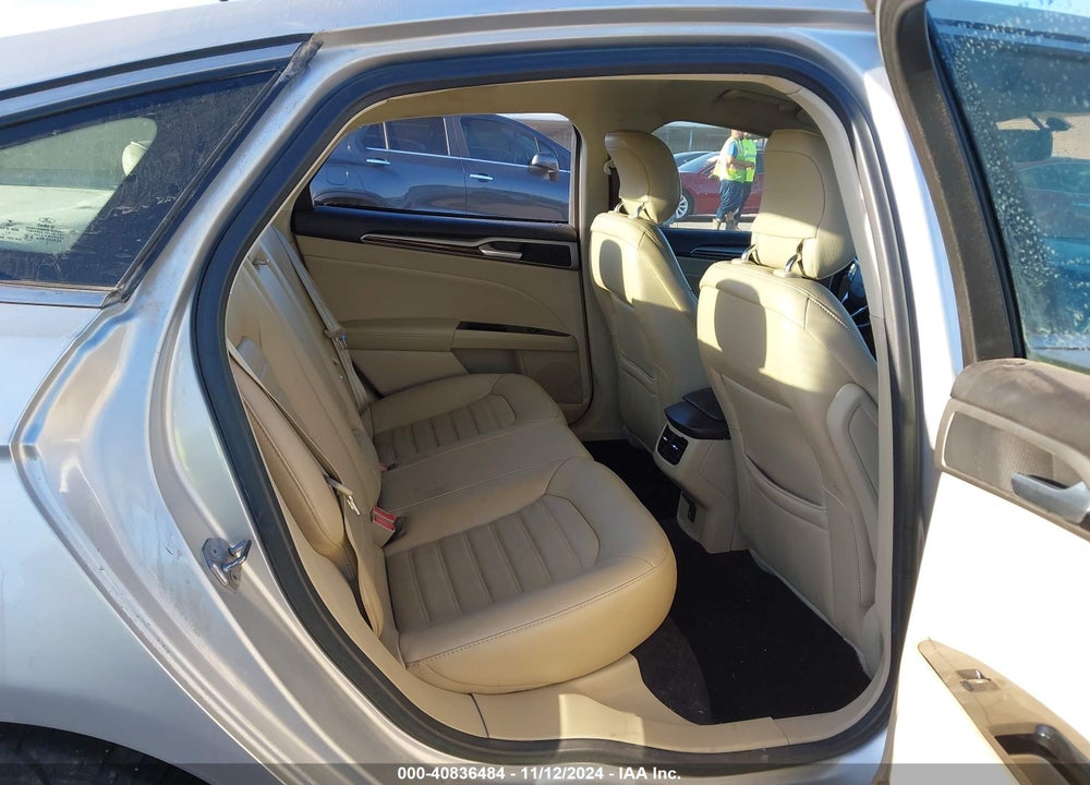 2013 FORD FUSION SE VIN: 3FA6P0HR8DR238439
