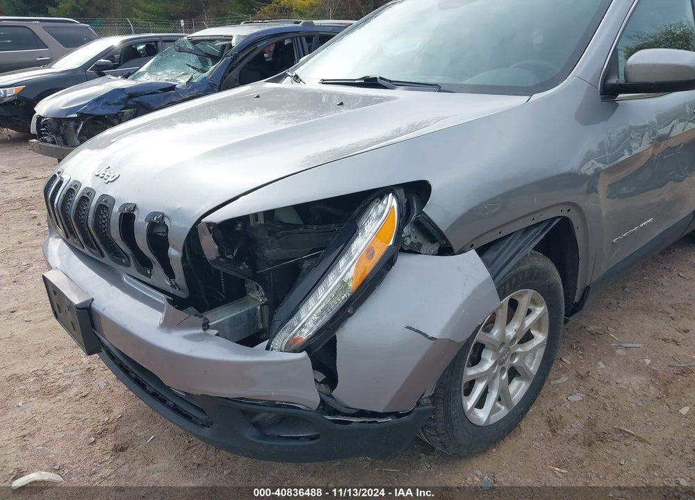 2015 JEEP CHEROKEE LATITUDE VIN: 1C4PJMCB4FW733450