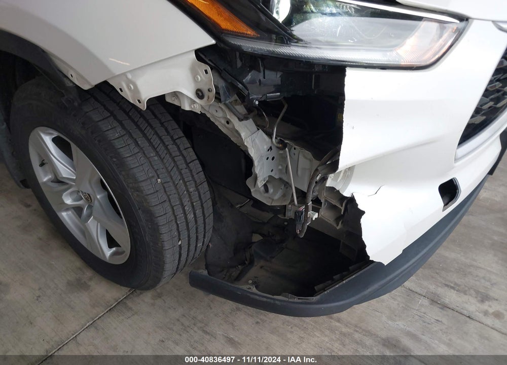 2021 TOYOTA HIGHLANDER LE VIN: 5TDBZRBH5MS537410