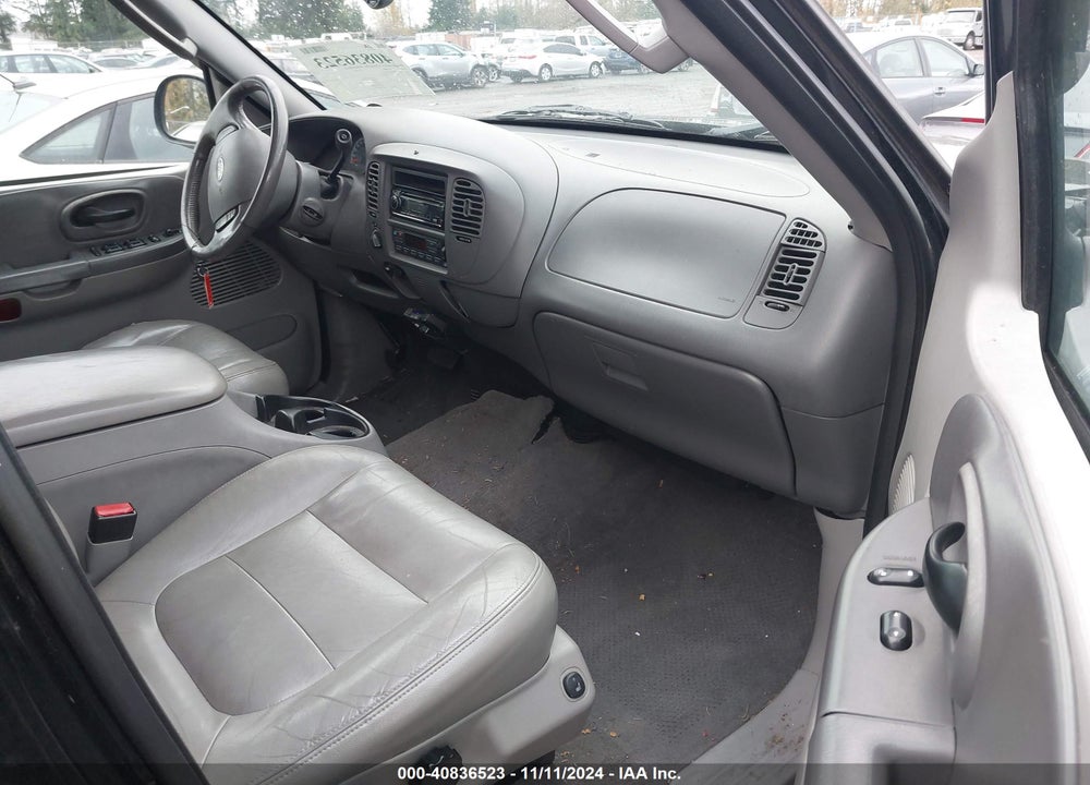2003 FORD F-150 LARIAT/XLT VIN: 1FTRW08L53KC20571