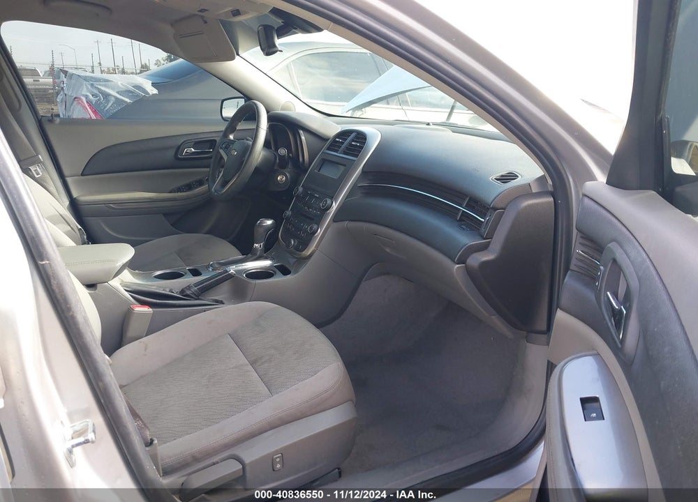 2015 CHEVROLET MALIBU LS VIN: 1G11B5SL5FF305074