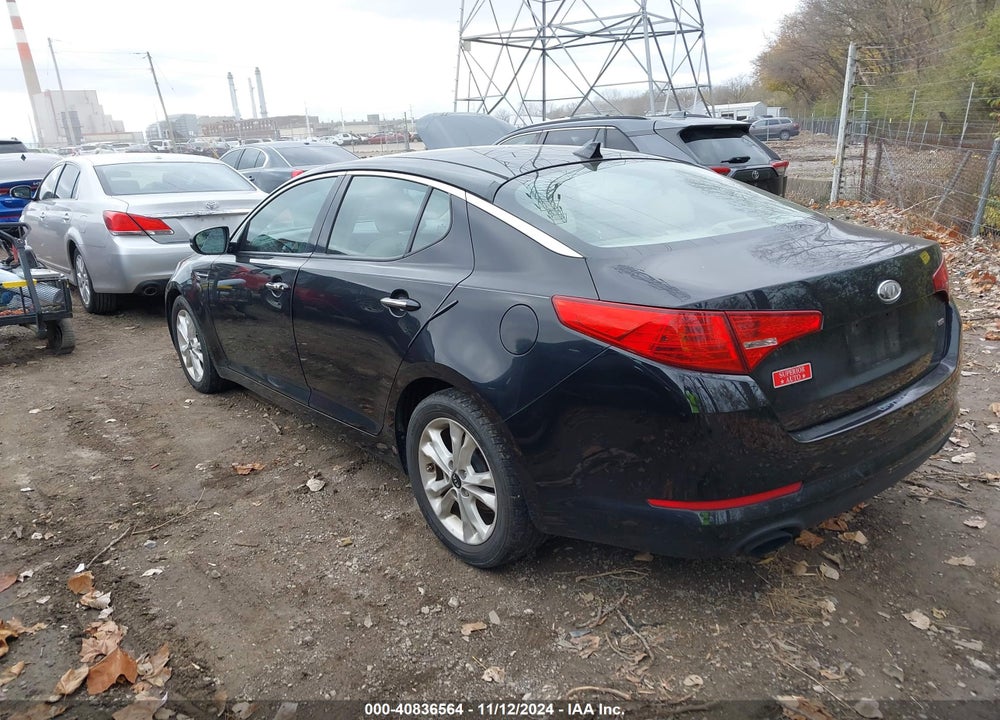 2011 KIA OPTIMA EX VIN: KNAGN4A78B5097082