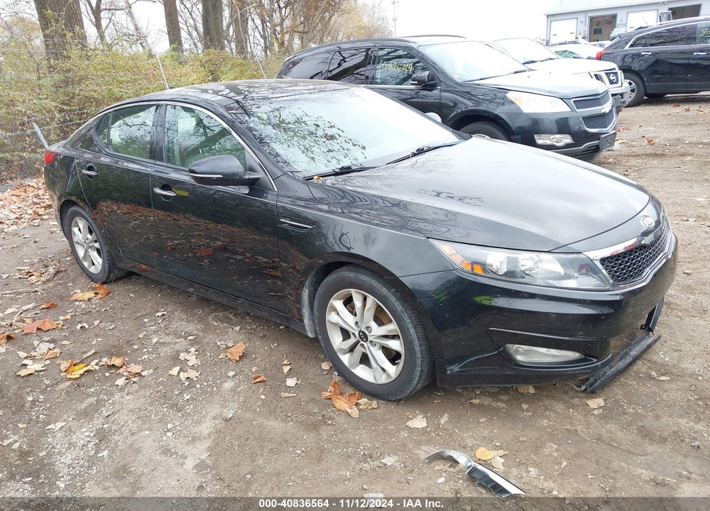 2011 KIA OPTIMA EX VIN: KNAGN4A78B5097082