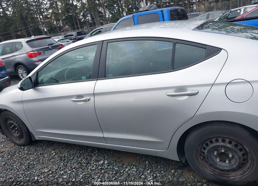 2018 HYUNDAI ELANTRA SE VIN: 5NPD74LF5JH262492