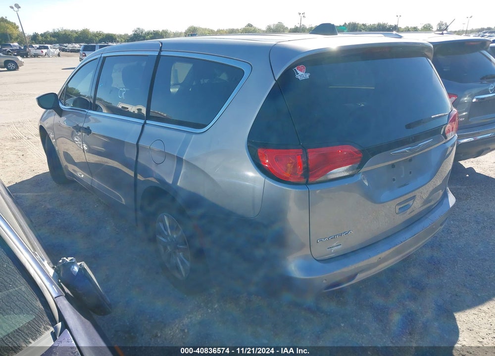 2018 CHRYSLER PACIFICA L VIN: 2C4RC1AG7JR121079