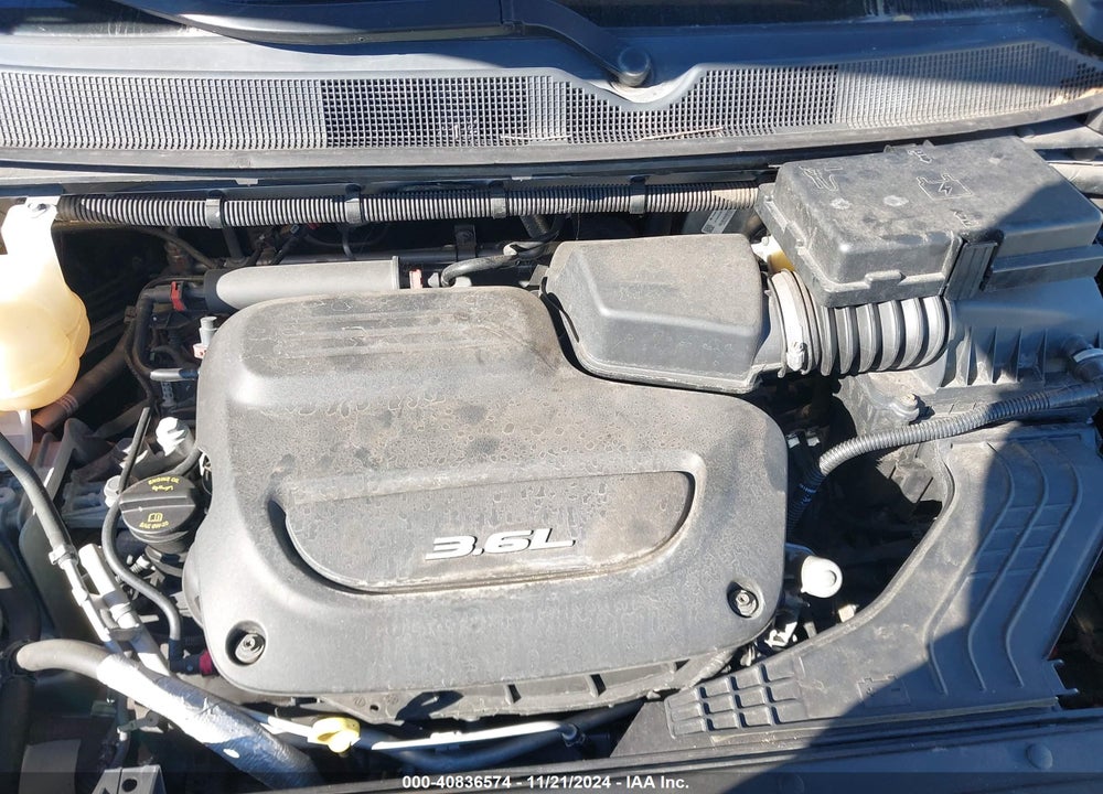 2018 CHRYSLER PACIFICA L VIN: 2C4RC1AG7JR121079