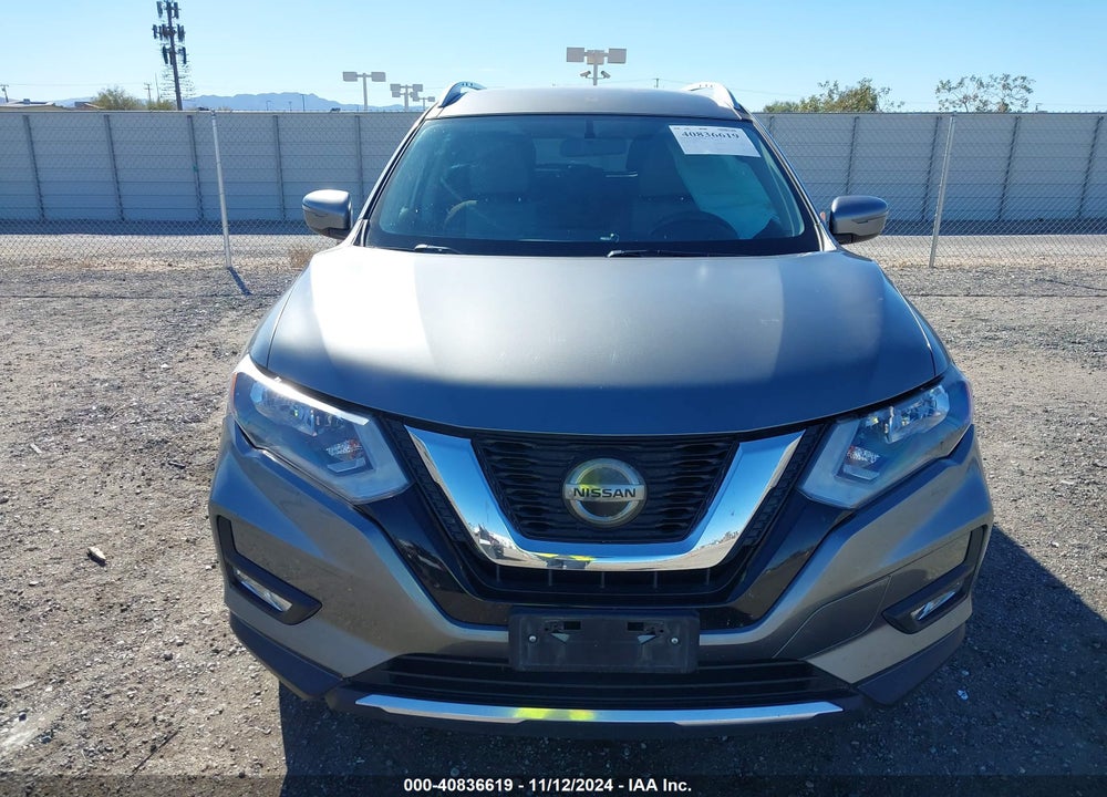 2018 NISSAN ROGUE SV VIN: KNMAT2MT8JP545707