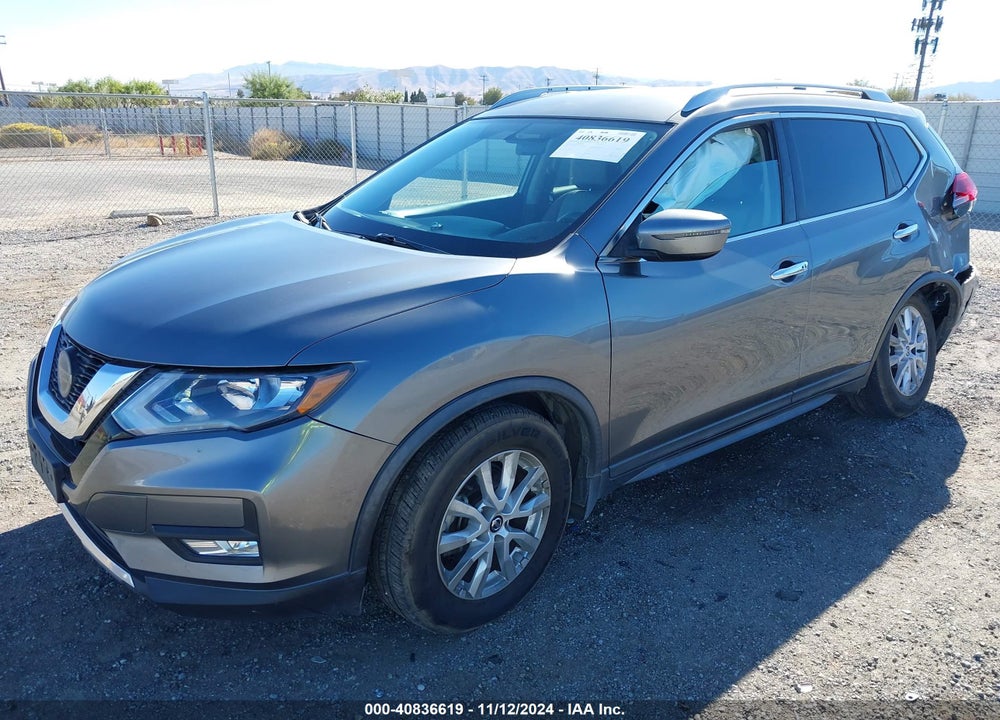2018 NISSAN ROGUE SV VIN: KNMAT2MT8JP545707