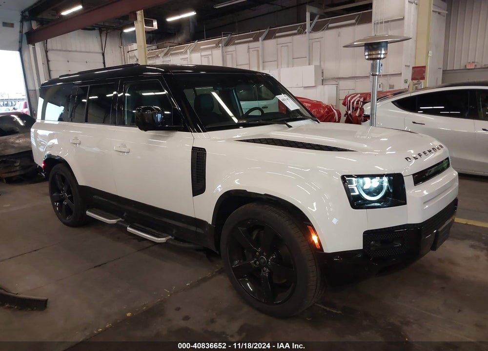 2024 LAND ROVER DEFENDER 130 P400 X-DYNAMIC SE VIN: SALE2FEU1R2335843
