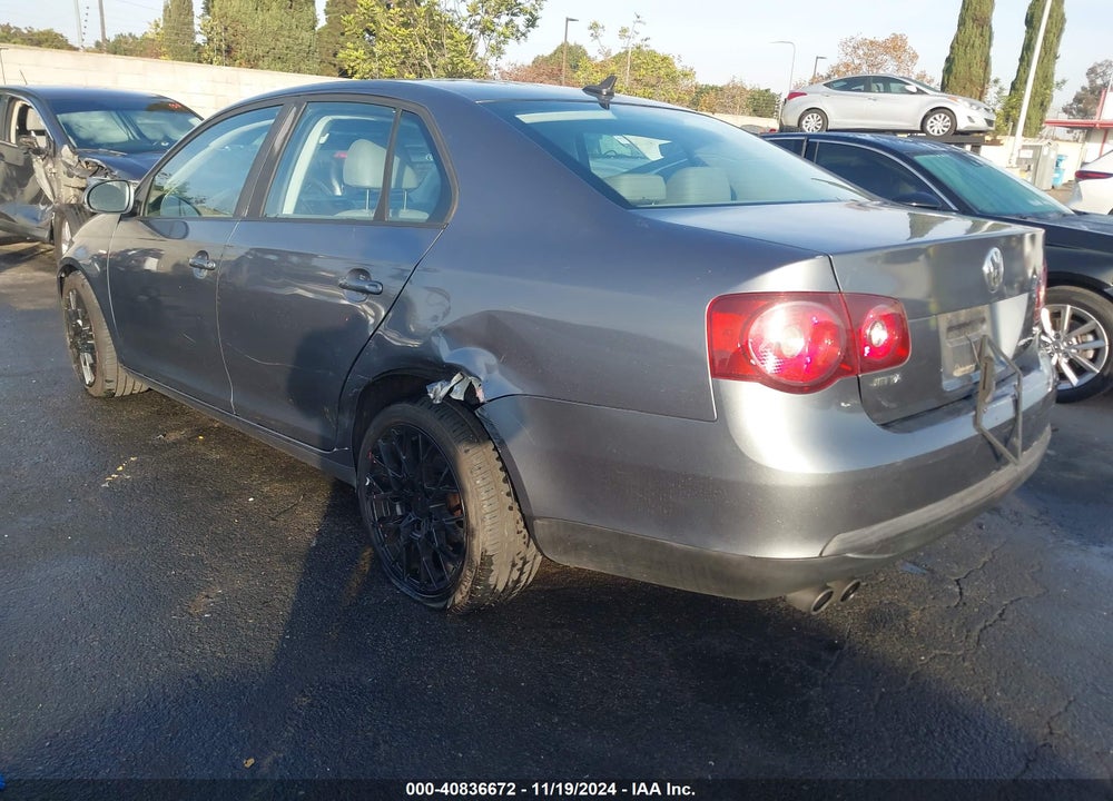 2008 VOLKSWAGEN JETTA WOLFSBURG EDITION VIN: 3VWRJ71KX8M123503