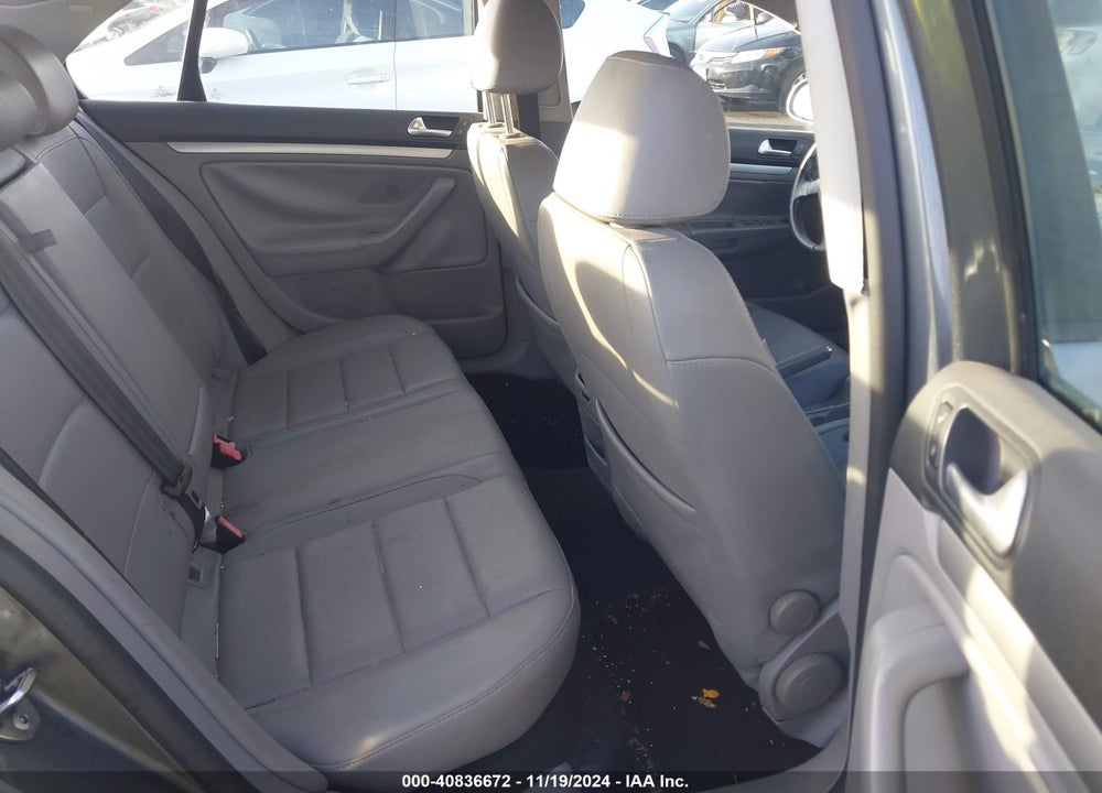 2008 VOLKSWAGEN JETTA WOLFSBURG EDITION VIN: 3VWRJ71KX8M123503