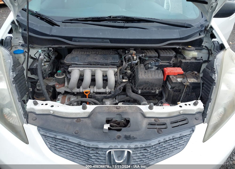 2010 HONDA FIT VIN: JHMGE8H22AC000794
