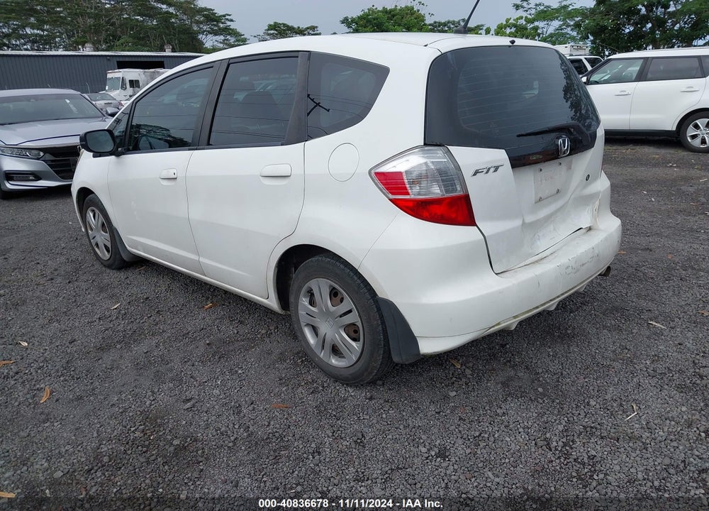 2010 HONDA FIT VIN: JHMGE8H22AC000794