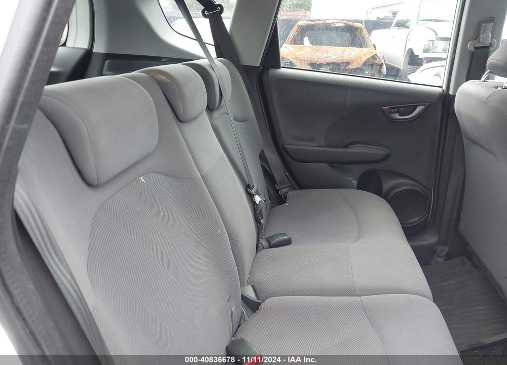 2010 HONDA FIT VIN: JHMGE8H22AC000794