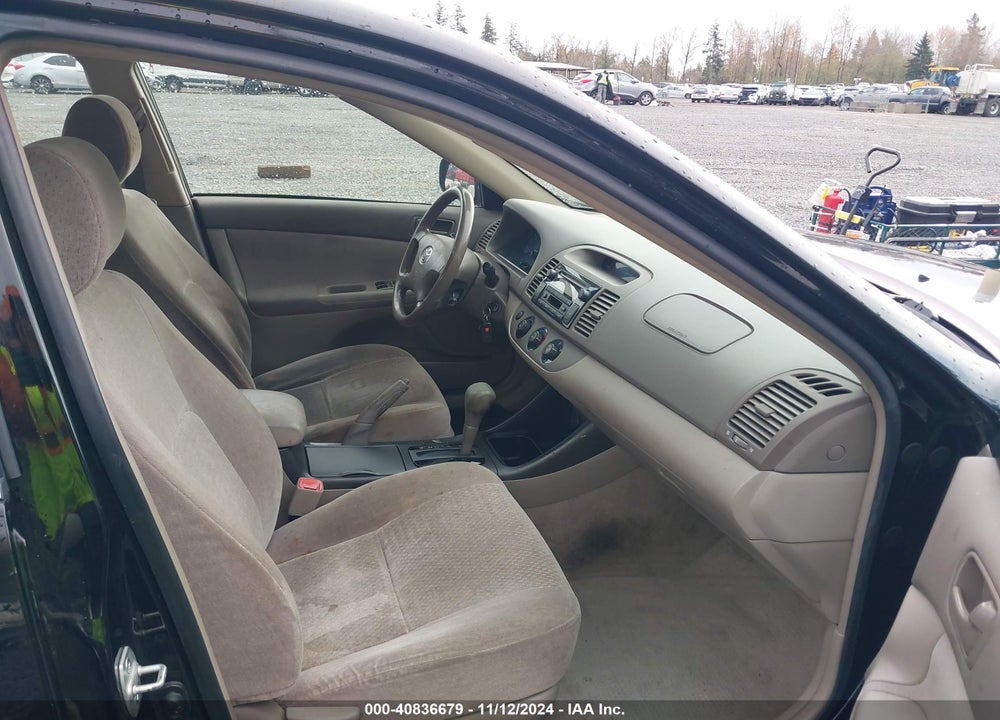 2004 TOYOTA CAMRY LE VIN: JTDBE32K140263744