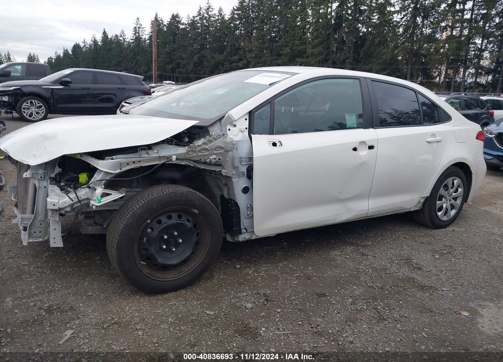 2021 TOYOTA COROLLA LE VIN: 5YFEPMAE8MP225717