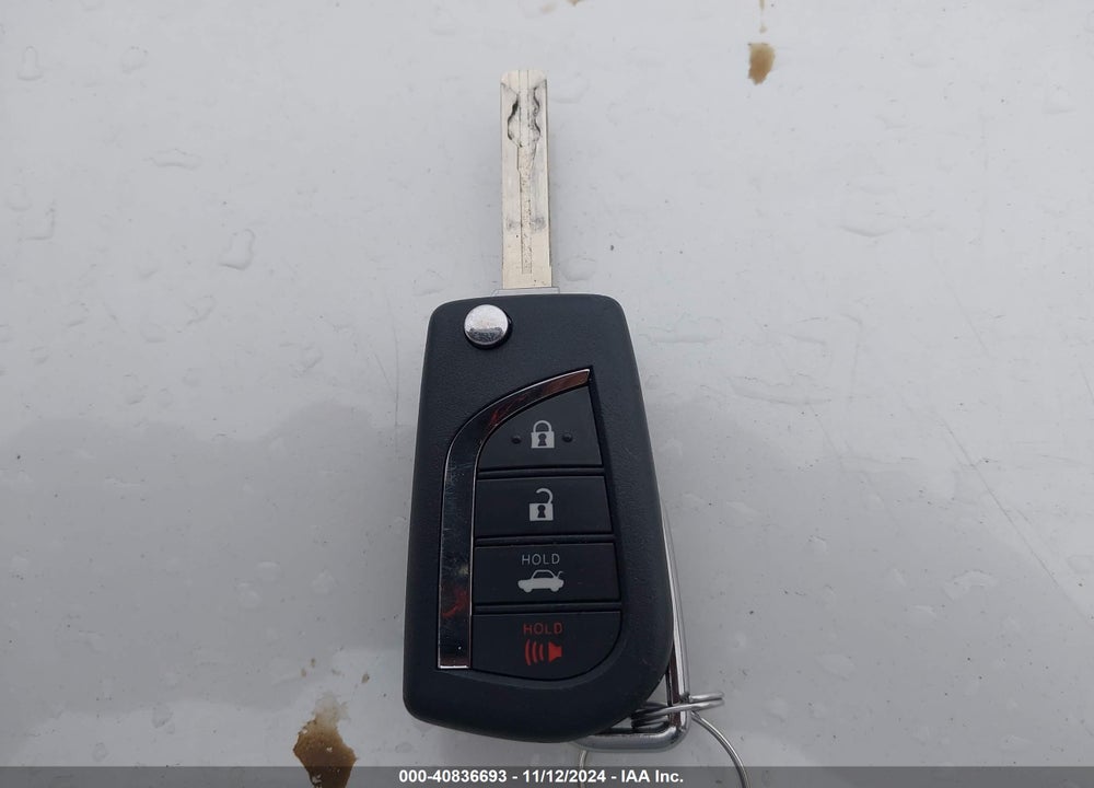 2021 TOYOTA COROLLA LE VIN: 5YFEPMAE8MP225717