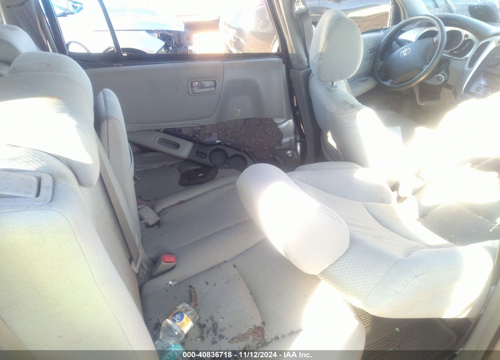 2005 TOYOTA HIGHLANDER VIN: JTEGD21A250129575