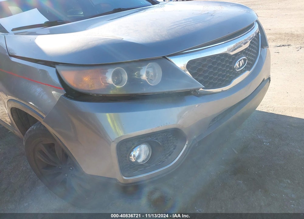 2011 KIA SORENTO EX VIN: 5XYKU4A13BG178378